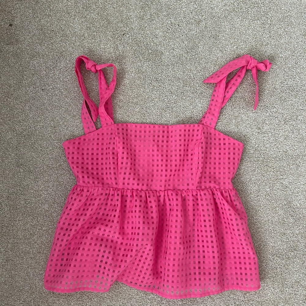 Pink flowy tank top